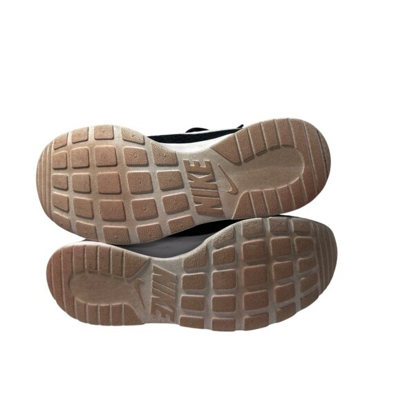 Nike Womens Running Shoes Black White Size 6.5 Jogging Athletics - Picture 7 of 8